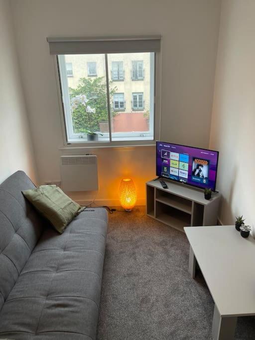Modern 2 Bedroom City Apartment Glasgow Exterior foto